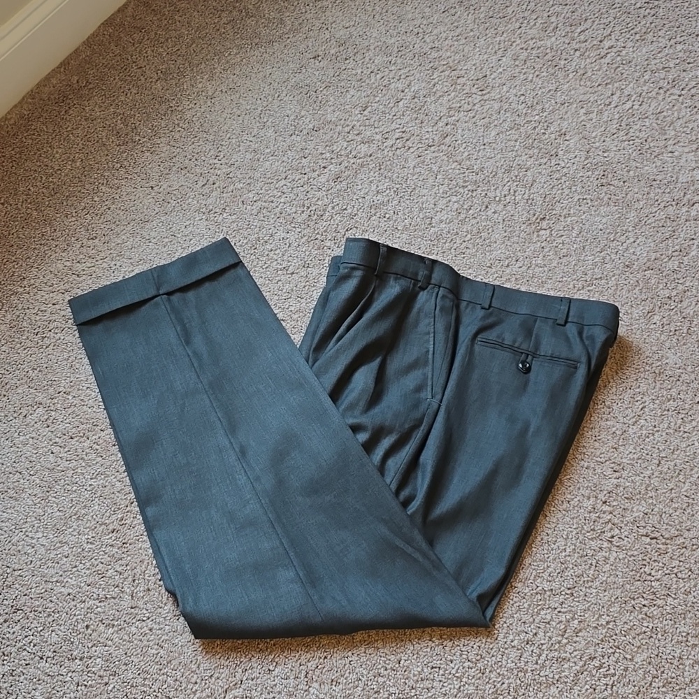 Stafford men's dress pants. Size 40×32